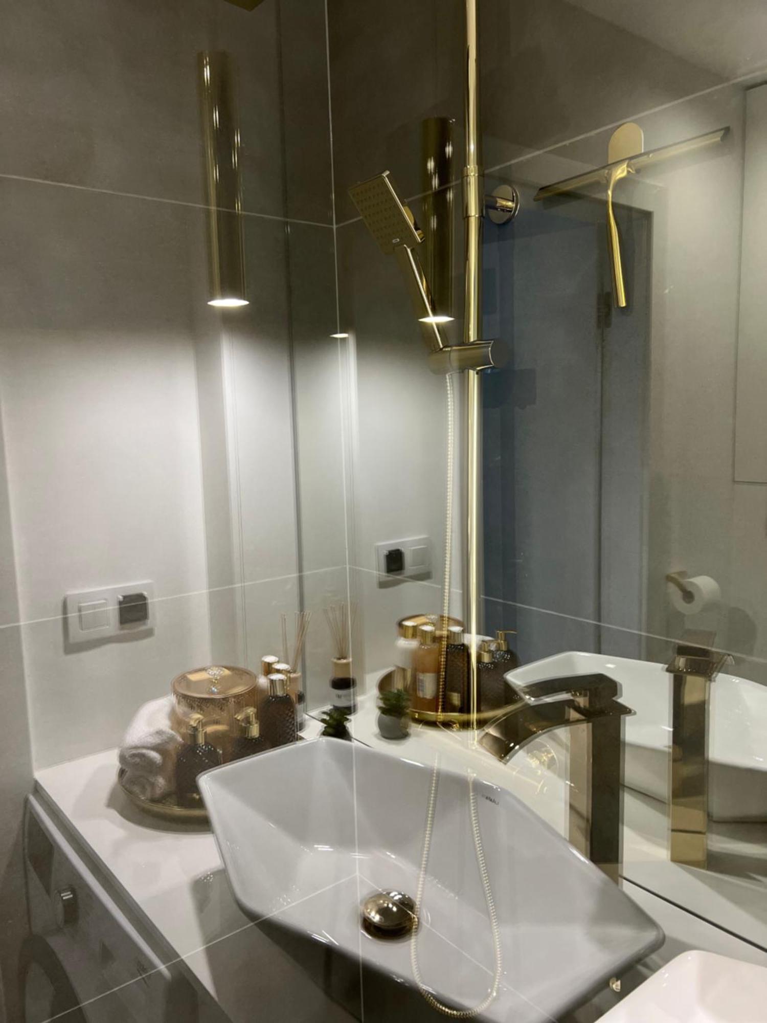 M&S Lux Apartments Kochanowskiego Łódź Exteriör bild
