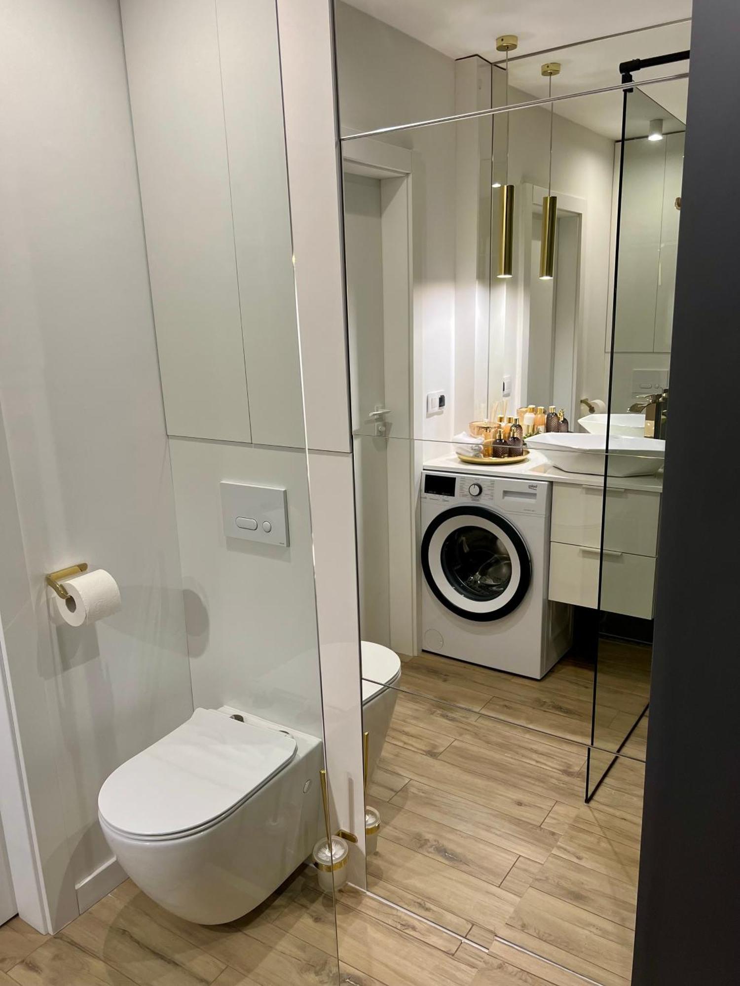 M&S Lux Apartments Kochanowskiego Łódź Exteriör bild